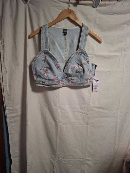 wild fable Tops - Wild Fable Floral Embroidered Denim Crop Top Size Small